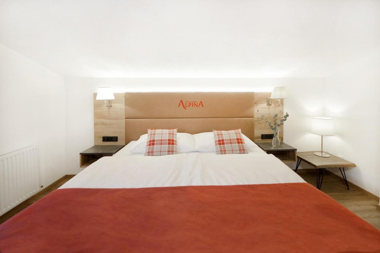 Hotel Alpina Superior เพทท์นอย อัม อาร์ลแบร์ก ภายนอก รูปภาพ