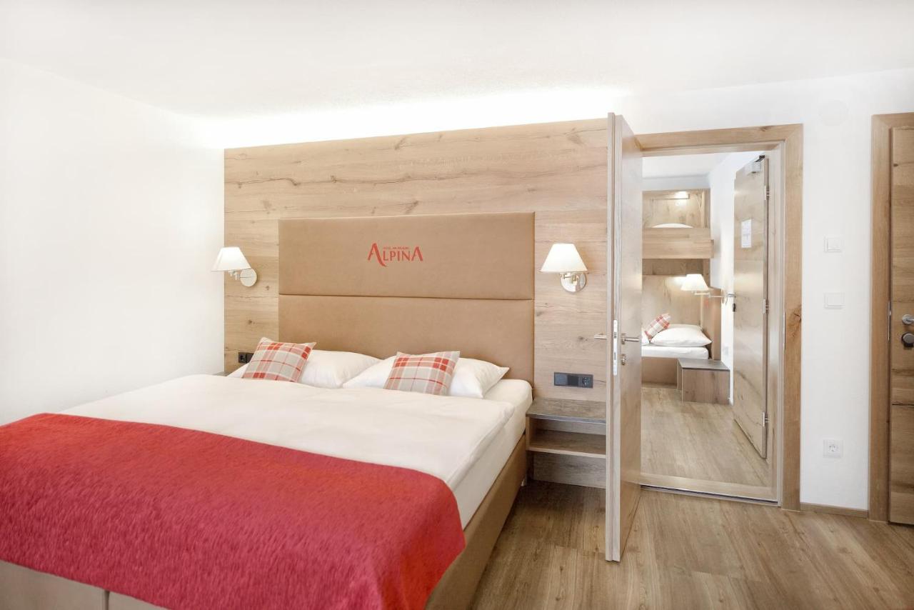 Hotel Alpina Superior เพทท์นอย อัม อาร์ลแบร์ก ภายนอก รูปภาพ