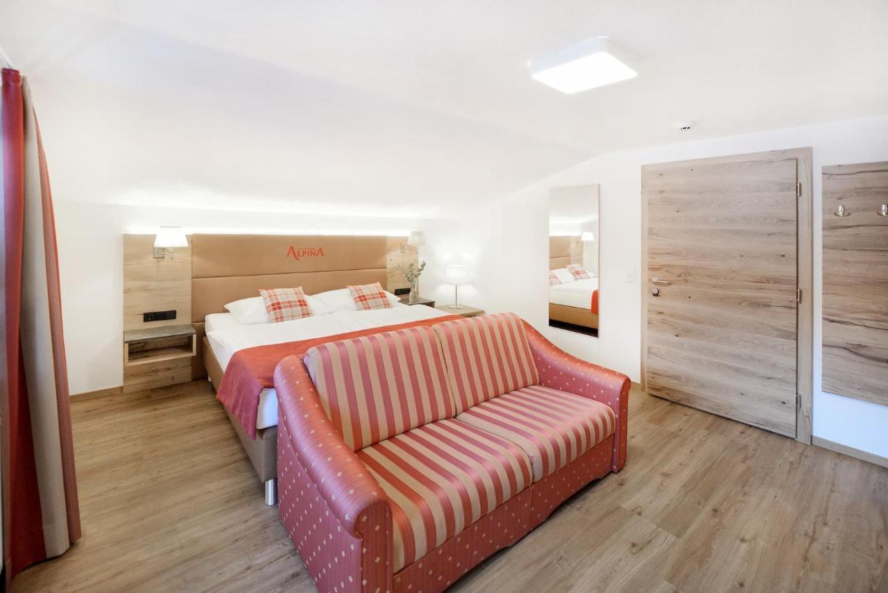 Hotel Alpina Superior เพทท์นอย อัม อาร์ลแบร์ก ภายนอก รูปภาพ