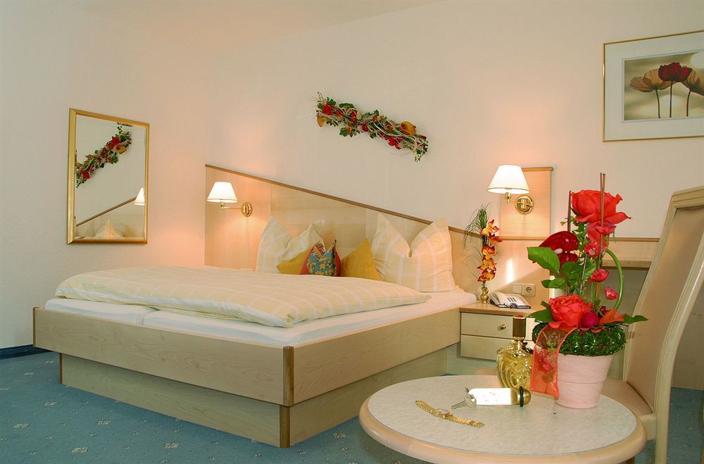 Hotel Alpina Superior เพทท์นอย อัม อาร์ลแบร์ก ภายนอก รูปภาพ
